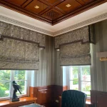 Despacho de estilo clásico, diseñado con detalles refinados y un ambiente de distinción