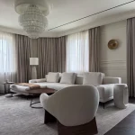 Salón con mobiliario premium de la más alta calidad, con elegantes piezas italianas y decoración exclusiva